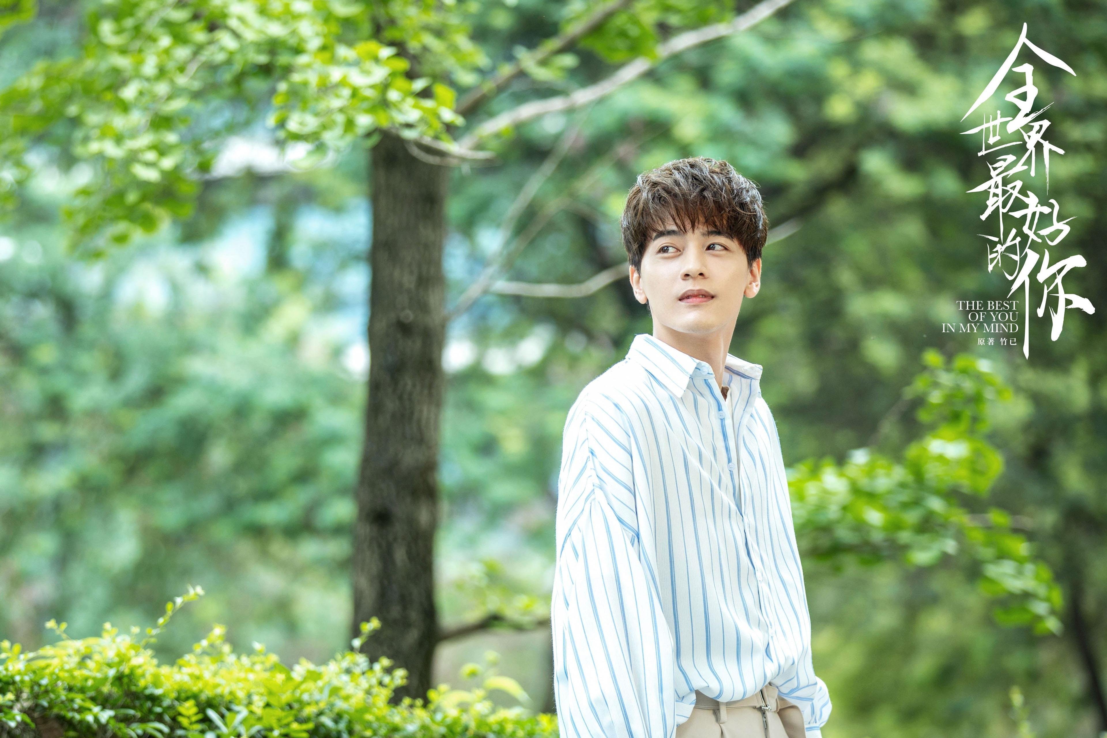 赛场上明星球员闪烁登场,实力碾压对手令人瞠目,球星出场视频