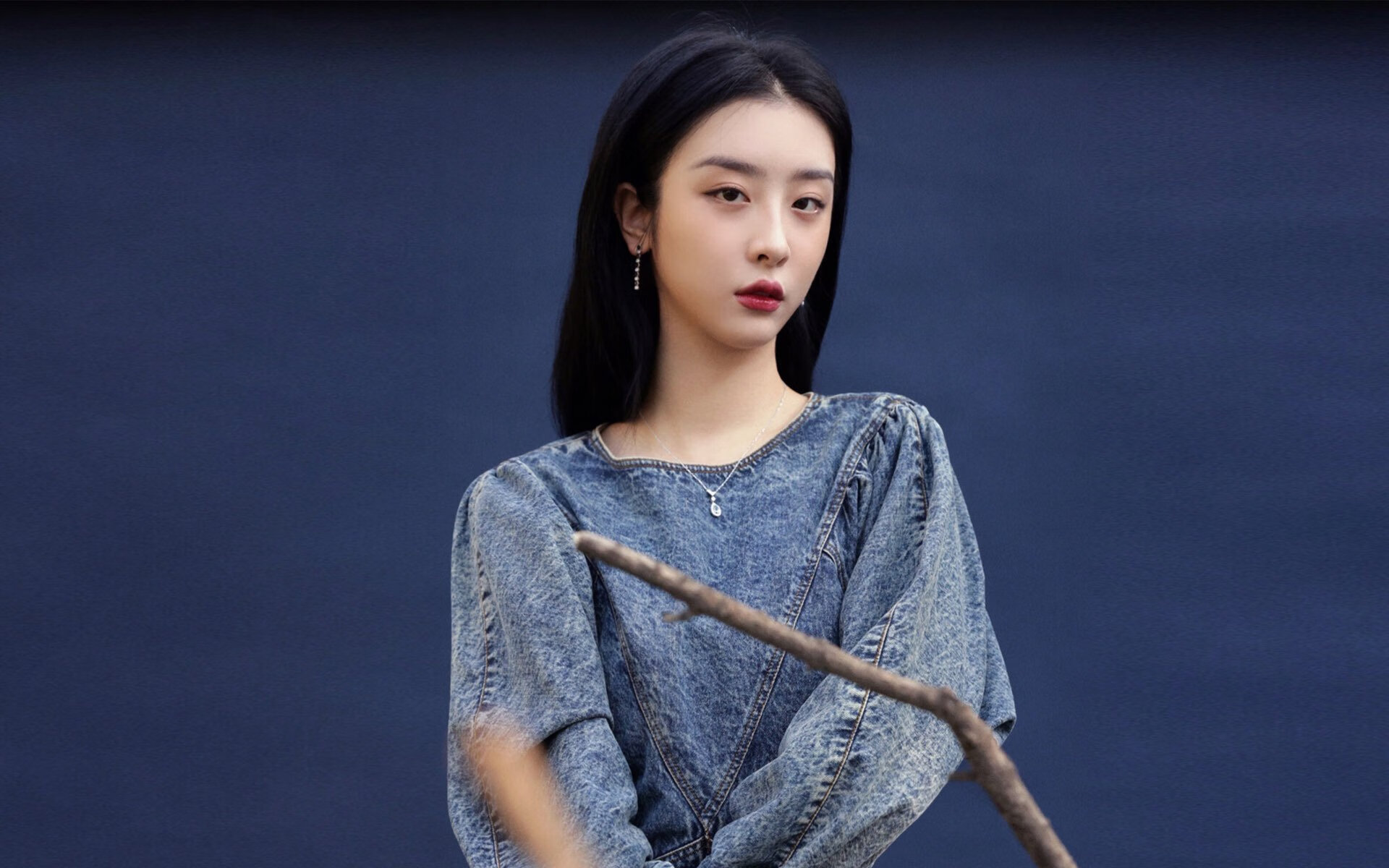 巴雷特:全黑队进攻的智囊,帮助球队打开对方防线,巴雷特实拍