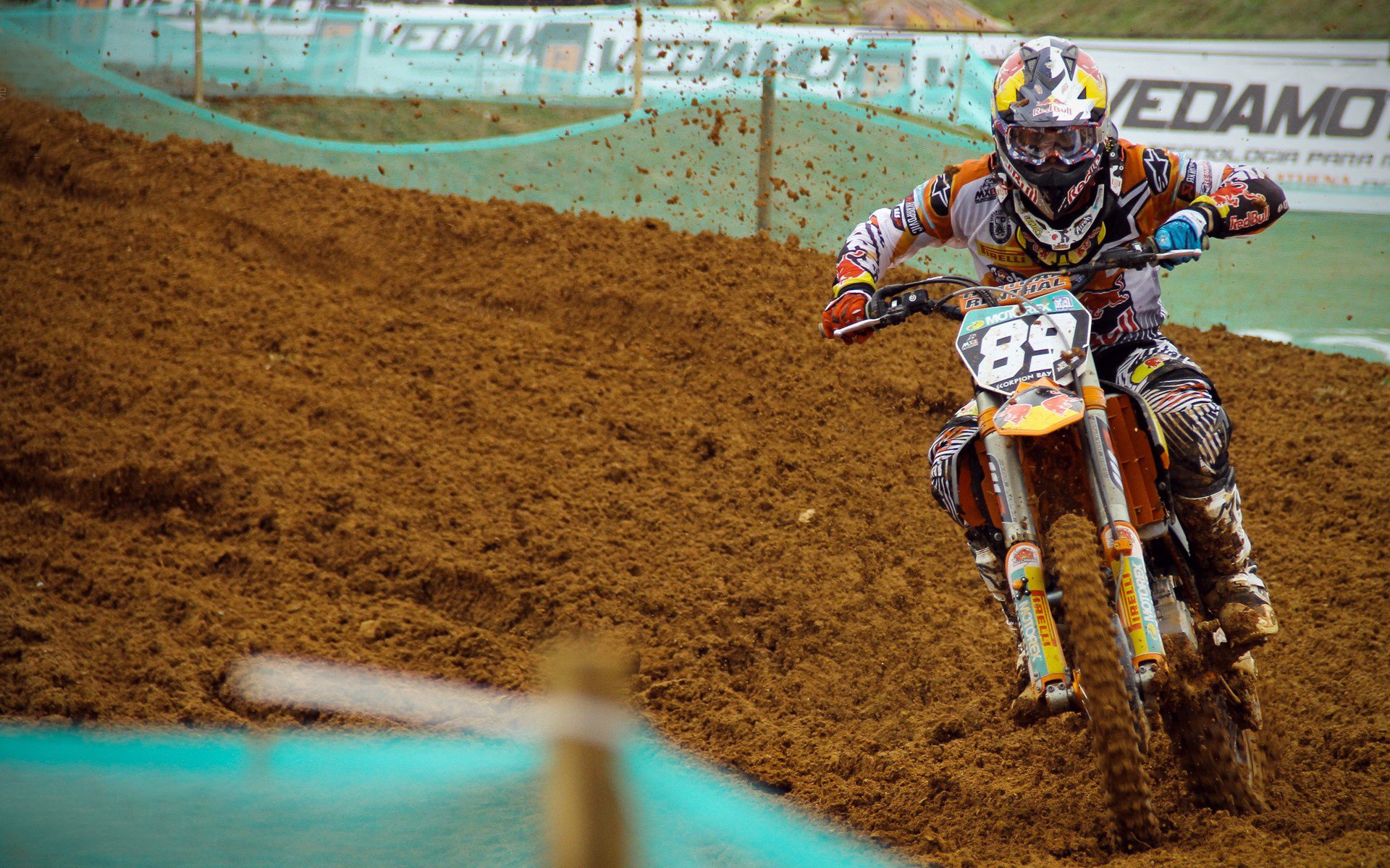 外教管理模式与本土文化冲突明显,外教管理办法